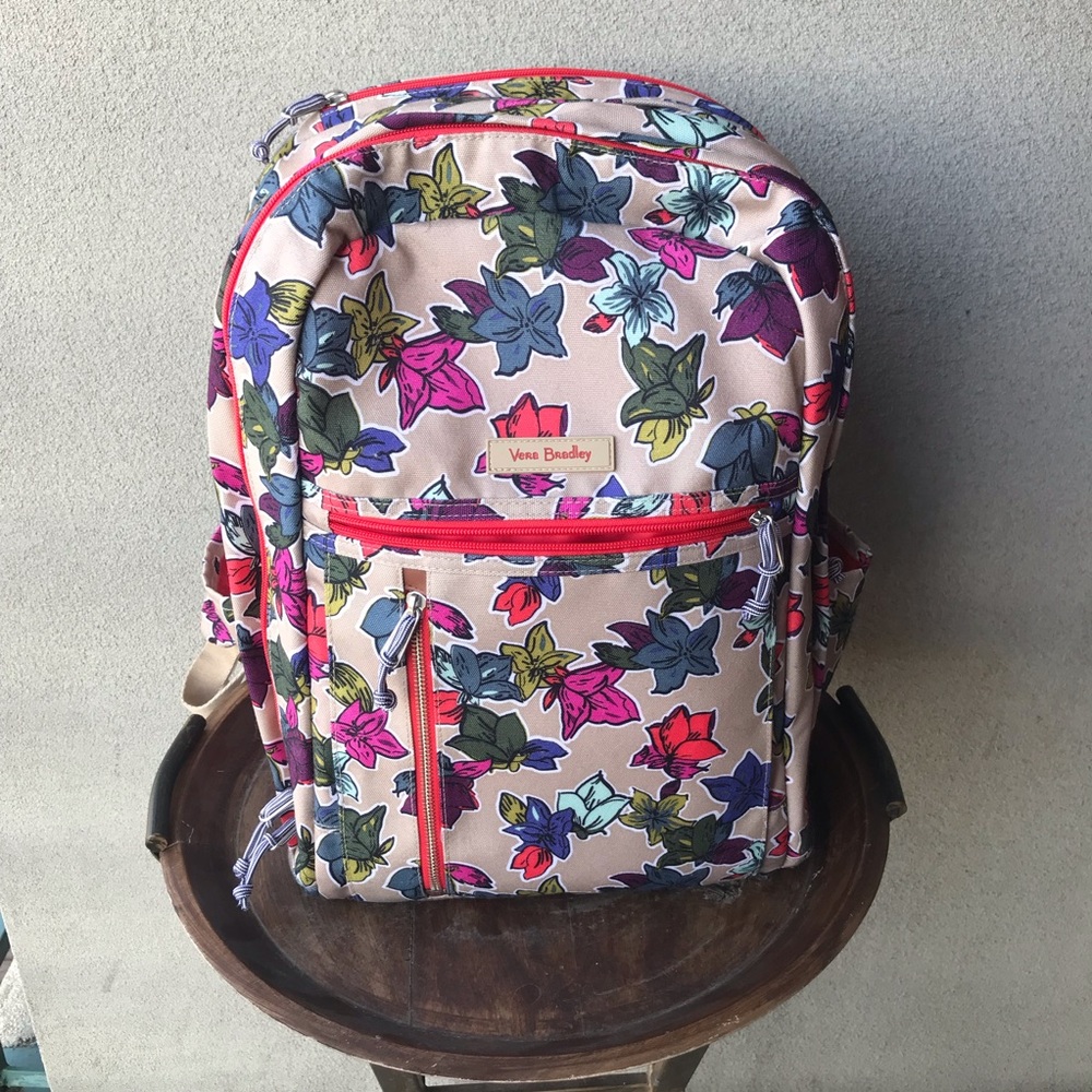 Vera Bradley lighten up grand back pack nwot